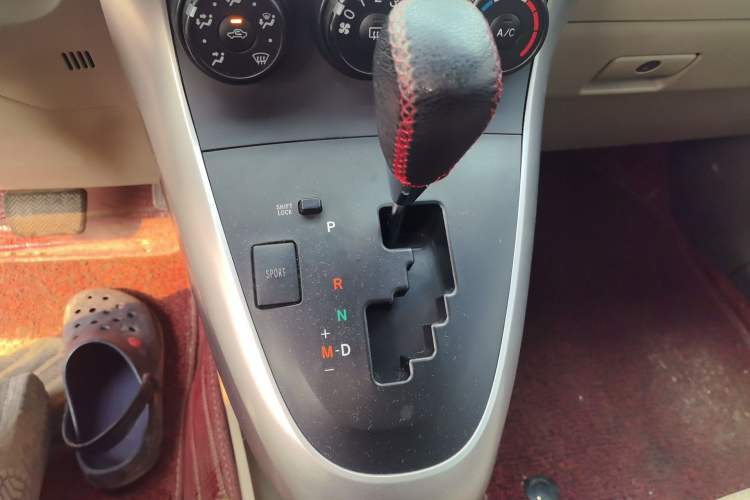 Used Toyota Verso 2012 180E CVT Elite Multi-Function Version