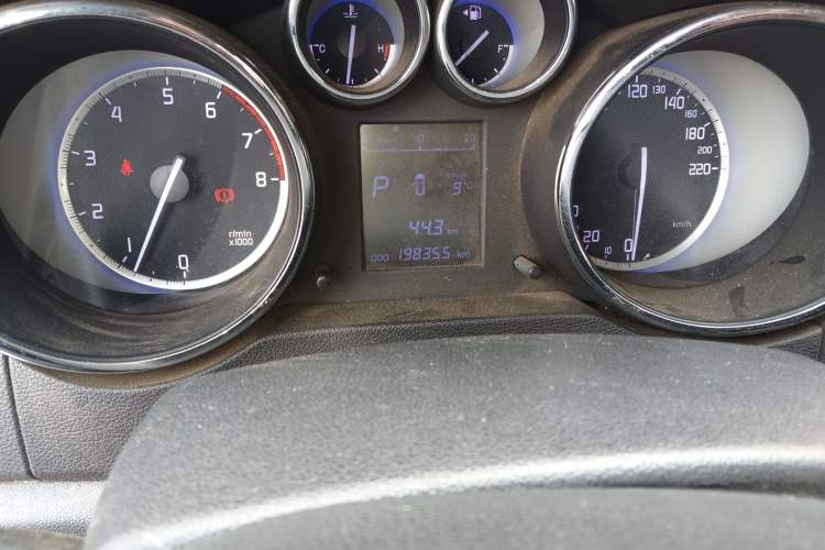 Used Changan CS35 2016 1.6L Automatic Luxury Model China IV Standard
