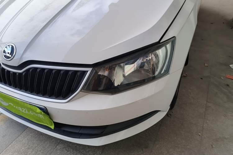 Used Skoda Fabia 2017 1.4L Automatic Car Enjoy Edition

