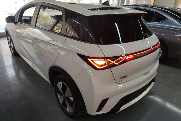 Used BYD Dolphin 2023 420 km Fashion Edition