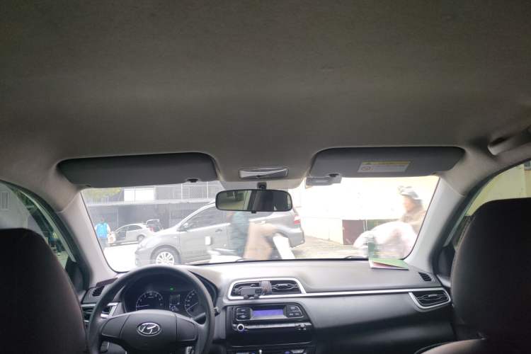 Used Hyundai Verna (older generation) 2017 1.4L Manual Refreshed Version China V Standard
