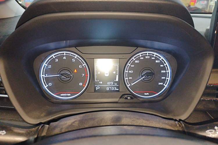 Used Geely Auto Vision X3 2021 PRO 1.5L CVT Deluxe Model
