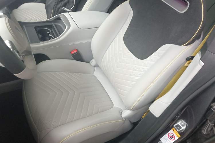 Used Avatr 11 2022 Long-Range Dual-Motor Luxury Edition 5 Seats
