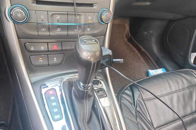 Used Chevrolet Malibu 2014 1.6T Automatic Comfort Edition Gear Lever