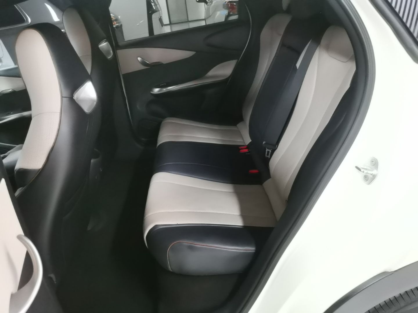 BYD Dolphin 2024 Honor Edition 420km Fashion Version — снимка 20