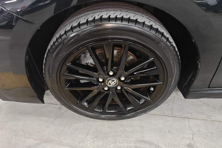 Used Toyota Camry 2022 2.5S Knight Edition Left Front Wheel Hub