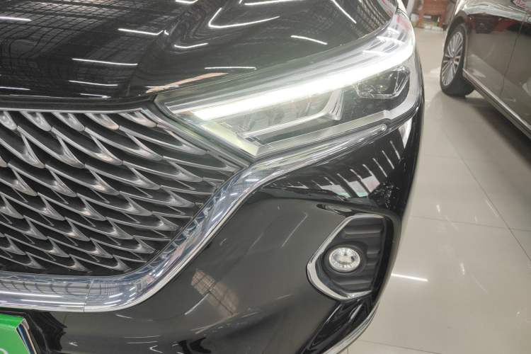 Used Haval M6 2021 PLUS 1.5T DCT Luxury Smart Connectivity Model Left Front Headlight