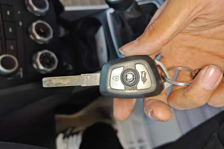 Used Brilliance V3 2015 1.5L Manual Base Version