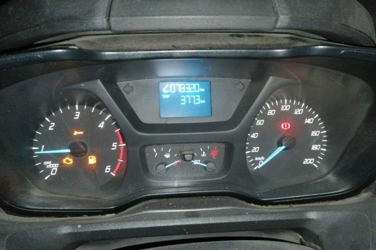 Used Ford Transit 2017 2.0T Diesel Multi-Purpose Commercial Vehicle Short Wheelbase Low Roof China V Standard Instrument Cluster