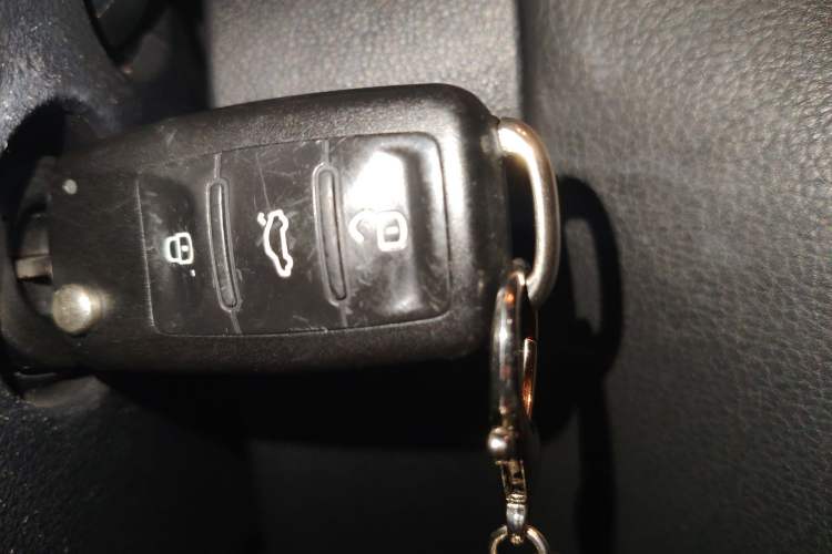 Used Volkswagen Sagitar 2014 Revised Version 1.4TSI Automatic Luxury Edition