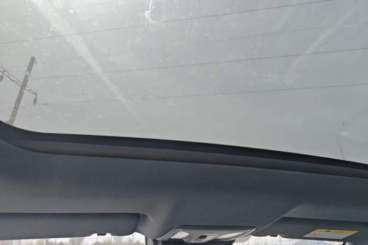 Used CHANGAN UNI-V iDD 2024 Blue Whale Smart Electric iDD 136km Luxury Model
