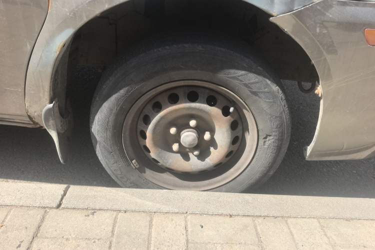 Used FORTHING Lingzhi 2014 M3 1.6L 7-seater Standard Model
