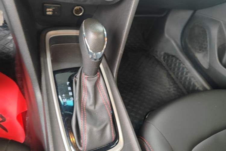 Used Chevrolet Monza 2019 RS 330T Automatic Comfort Edition China VI Standard Gear Lever