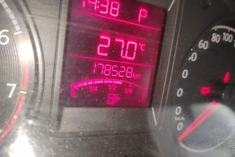 Used Volkswagen Jetta 2017 1.5L Automatic Fashion Model
