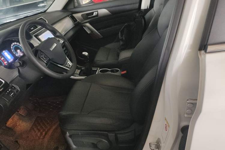 Used Haval H2 2017 Red-Label 1.5T Manual Two-Wheel Drive Luxury Model