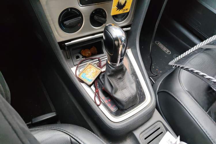 Used Volkswagen Lavida 2013 Restyled Classic 1.6L Automatic Comfort Edition
