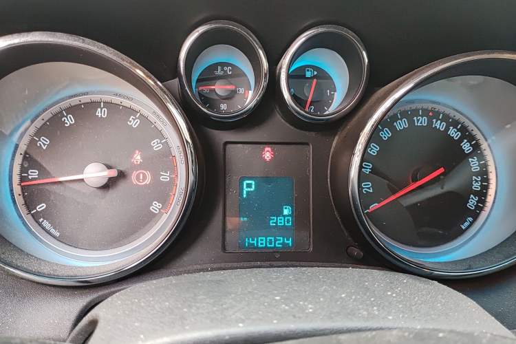 Used Buick GT 2013 GT 1.6T Automatic Fashion Sport Edition
