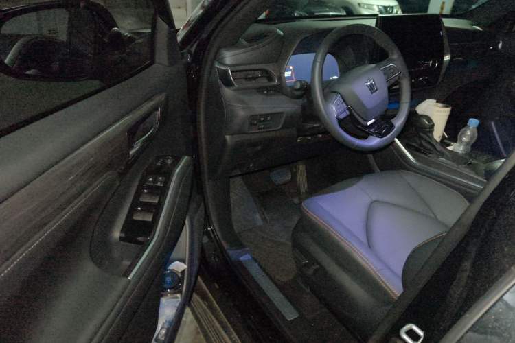 Used Toyota Crown Kluger 2024 2.5L HEV Four-Wheel Drive Premium Edition Driver Seat