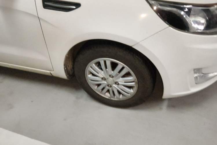 Used Kia K2 2012 Sedan 1.4L MT TOP Commemorative Edition
