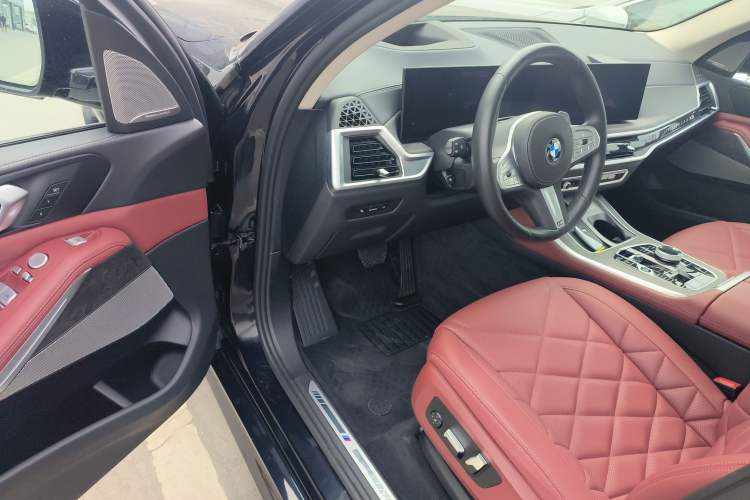 Used BMW X5 2023 xDrive 30Li Luxury M Sport Night Edition Package
