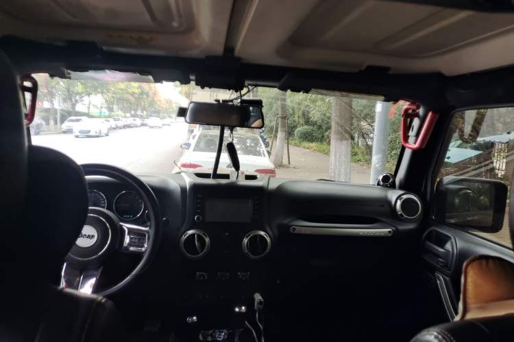 Used Jeep Wrangler 2012 3.6L Rubicon Four-Door Edition