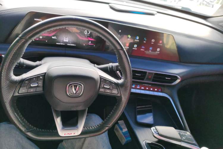 Used CHANGAN UNI-T 2020 1.5T Prestige Version Center Console