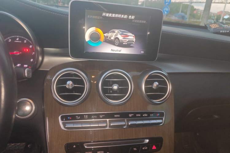 Used Mercedes-Benz GLC Coupe 2019 GLC 260 4MATIC Coupe SUV Audio And AC Panel