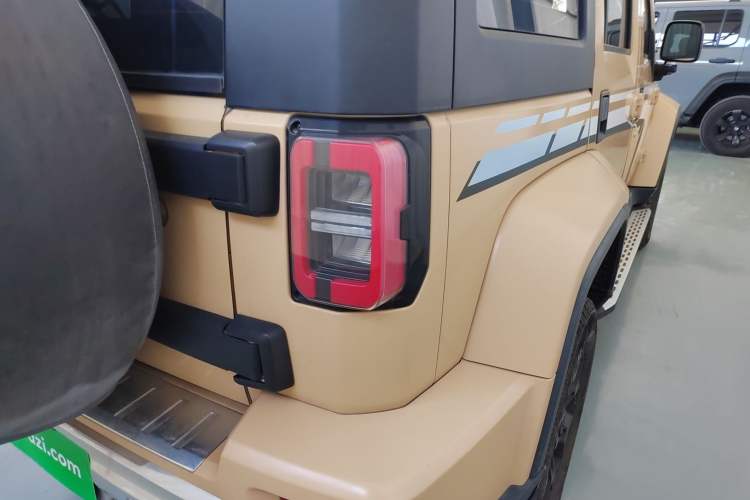 Used BAIC Off-Road BJ40 2019 2.3T Automatic Four-Wheel Drive Ring the Tower Champion Edition China VI
