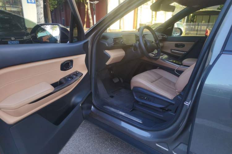 Used Nio ES8 2020 415 km Range 6-Seater Version
