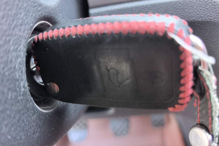 Used Volkswagen Lavida 2015 1.6L Manual Comfort Edition Vehicle Key