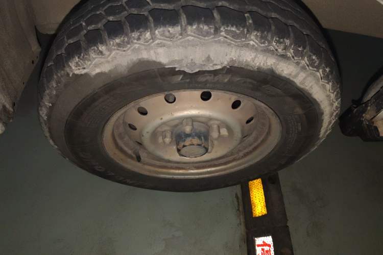 Used Jinbei Hiace 2014 2.0L 5th-Gen Power King Comfort Version V19