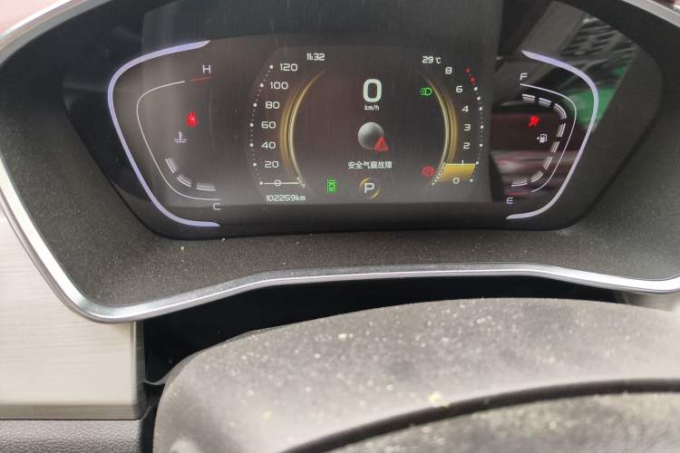 Used Geely Auto Coolray 2019 Sport Model 260T DCT Battle China V Standard Odometer Close Up