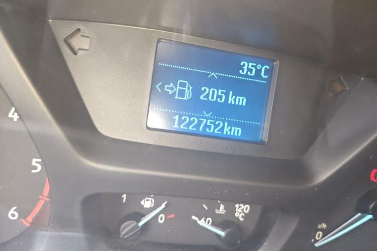 Used Ford Transit 2020 2.0T Diesel Multi-Function Commercial Vehicle Mid-Chassis Low-Roof Design with Dual Rear Doors Meeting China VI Emission Standards
