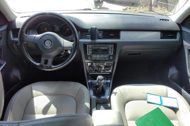 Used Volkswagen Bora 2013 1.6L Manual Fashion Edition
