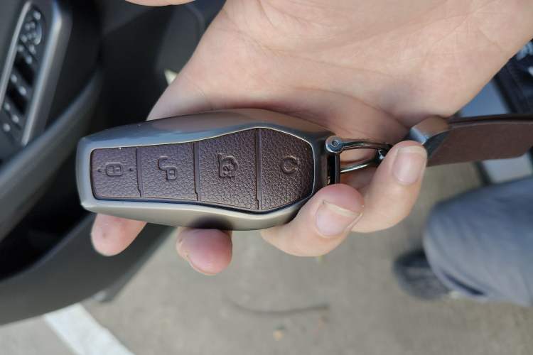 Used BYD Song L DM-i 2025 Intelligent Driving Version 112 km Leading Trim