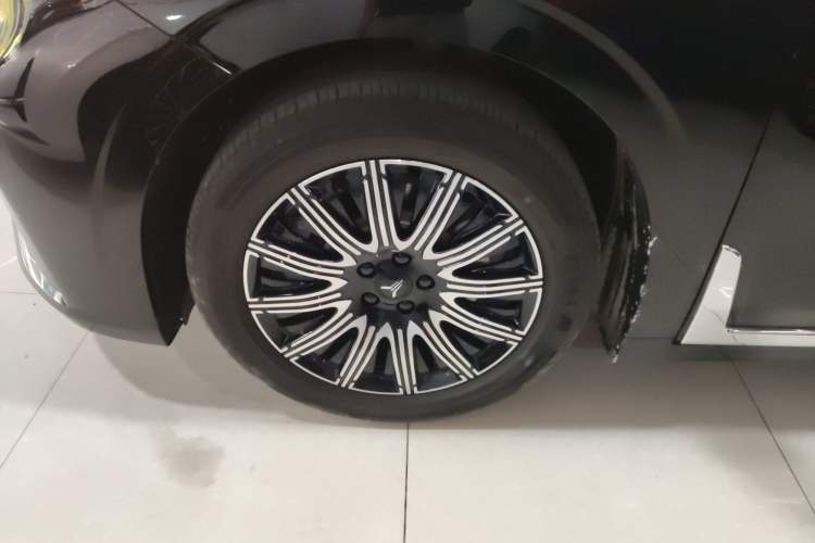 Used VOYAH Dream 2024 EV Long-Range Premium Edition
