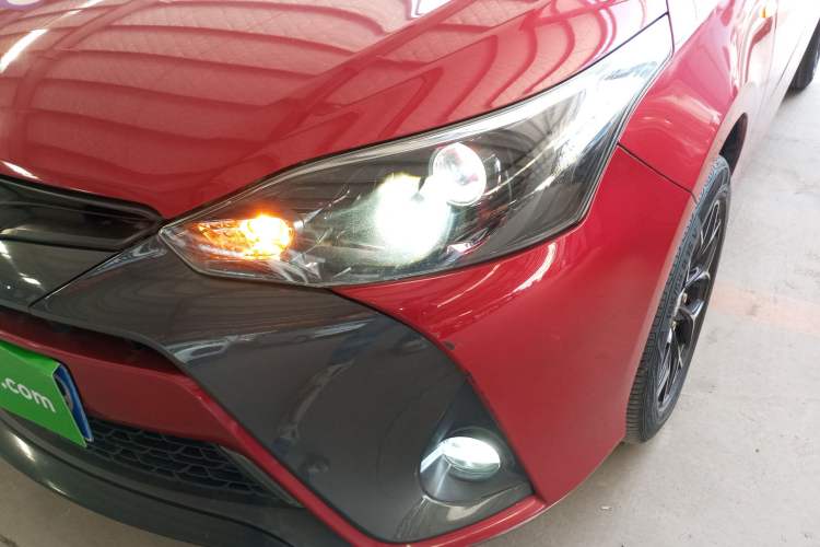 Used Toyota YARiS L Zhi Xuan 2016 Revised 1.5E CVT Charming Edition Left Front Headlight