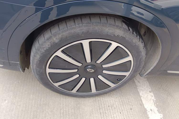 Used Hima AITO M9 2024 Range-Extended Ultra Version 42 kWh 6-Seater Model