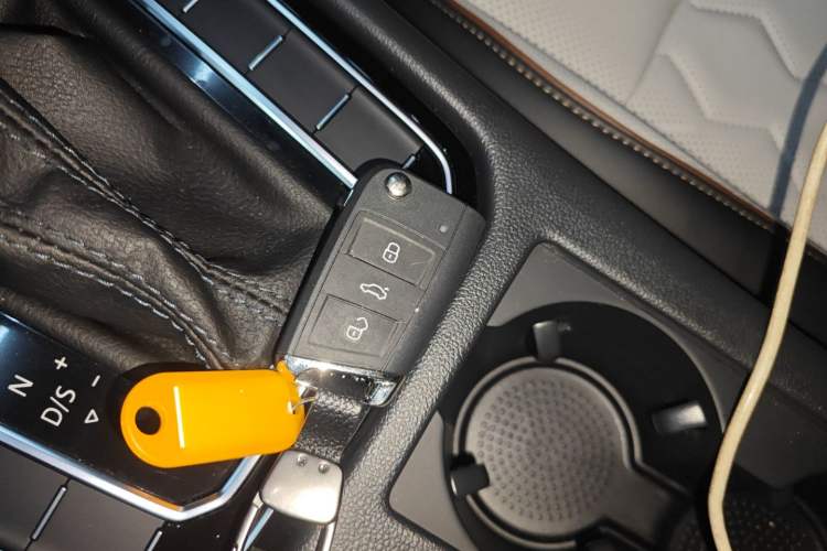 Used Volkswagen Magotan 2025 Revised Version 2 Zhongxiang Edition 330TSI DSG Luxury Trim