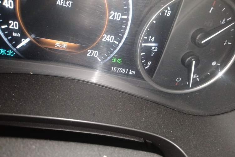 Used Buick LaCrosse 2016 20T Luxury Model Odometer Close Up