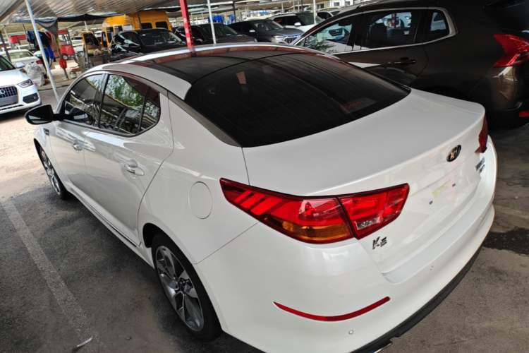 Used Kia K5 2014 2.0L Automatic LUXURY Rear Left 45 Deg