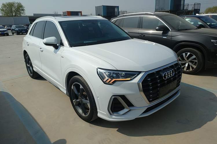 Used Audi Q3 2022 35 TFSI Fashion Dynamic Model