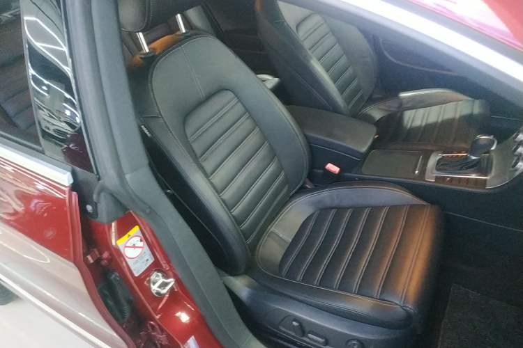 Used Volkswagen FAW-Volkswagen CC 2015 1.8TSI Prestige Model Right Front Seat