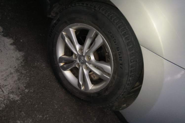 Used Hyundai ix35 2010 2.0L Automatic Two-Wheel Drive Elite Edition GLS
