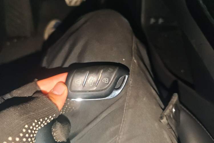 Used Roewe RX5 MAX 2021 Supreme Series 300TGI Automatic Smart Cabin Prestige Edition Vehicle Key