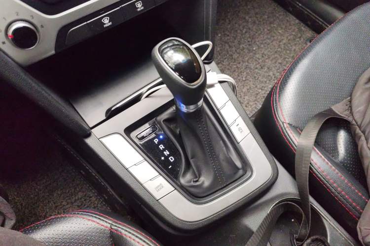 Used Hyundai Elantra (6th Generation / Lingdong) 2016 1.6L Automatic ZhiXuan – Elite Version