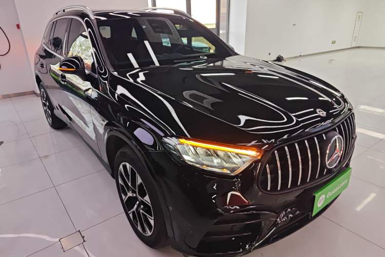 Used Mercedes-Benz GLC 2024 GLC 260 L 4MATIC Dynamic Edition 5-seater Exterior 1