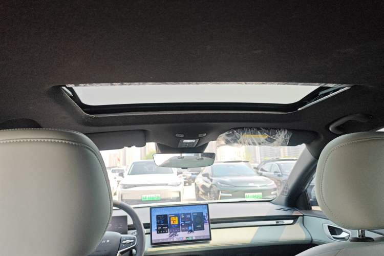 Used Roewe D6 2025 520km Smart Enjoyment Version