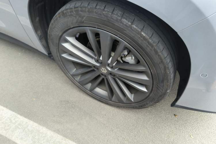 Used Leapmotor C16 2024 Range-Extended 200 Luxury Edition