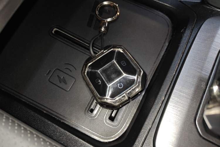 Used JETOUR Traveler 2023 2.0T All-Wheel Drive CrossPRO+ Interior 1